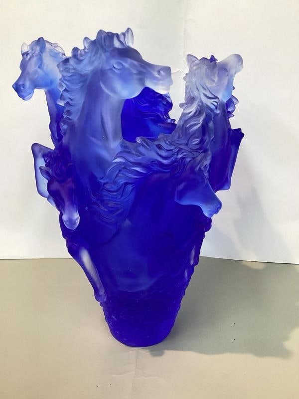 Nancy Daum Style Crystal Horse Vase Blue H9Ã¢â‚¬Â? Maker Unknown Heav - 19