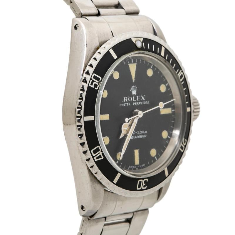 Rolex Submariner 5513 Complete Oyster Stainless Steel Black Dial Automatic 40mm Box and papers - 5
