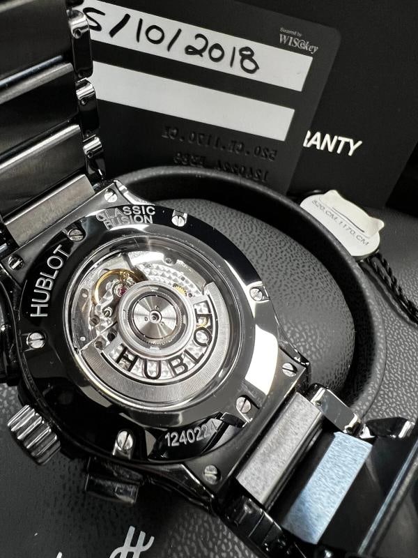 Hublot 520.CM.1170.CM Classic Fusion Chronograph Black Ceramic Box Paper 2018 - 6
