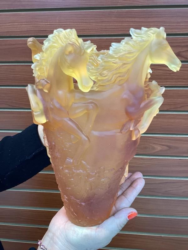 Xl Nancy Daum Style Crystal Amber Horse VasH9Ã¢â‚¬Â Heavy Art G: Condition: Used: An item that has been used previously. The item may have some signs of cosmetic wear, but is ... Read moreabout the conditionUsed: An item that has been used previously. The item may