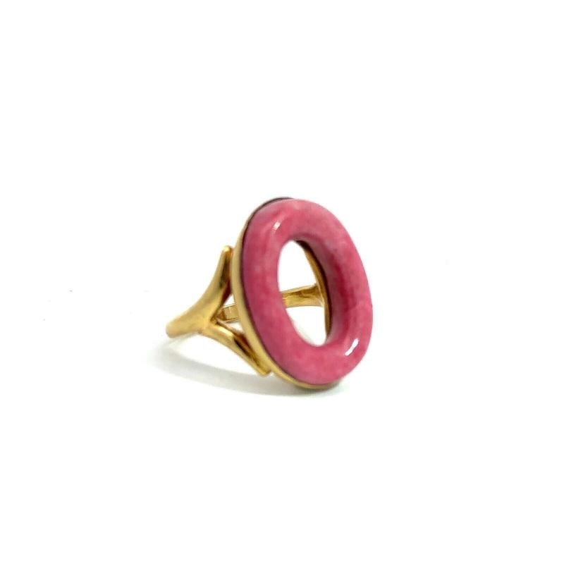 BVLGARI ITALY 18k Yellow Gold & Rhodochrosite Circle Ring Circa 1970s Vintage: Size : 7/8" Weight : 8.7 grams . Condition: Pre-owned - Good: This item has been gently used but is in good condition. It might have a few signs ... Read moreabout the conditionPre-owned - Good: This 