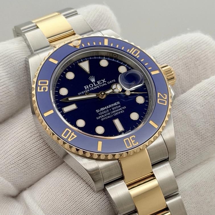 2025 Rolex Submariner Bluesy 126613LB 41mm 18k Yellow Gold Steel Box Paper - 3