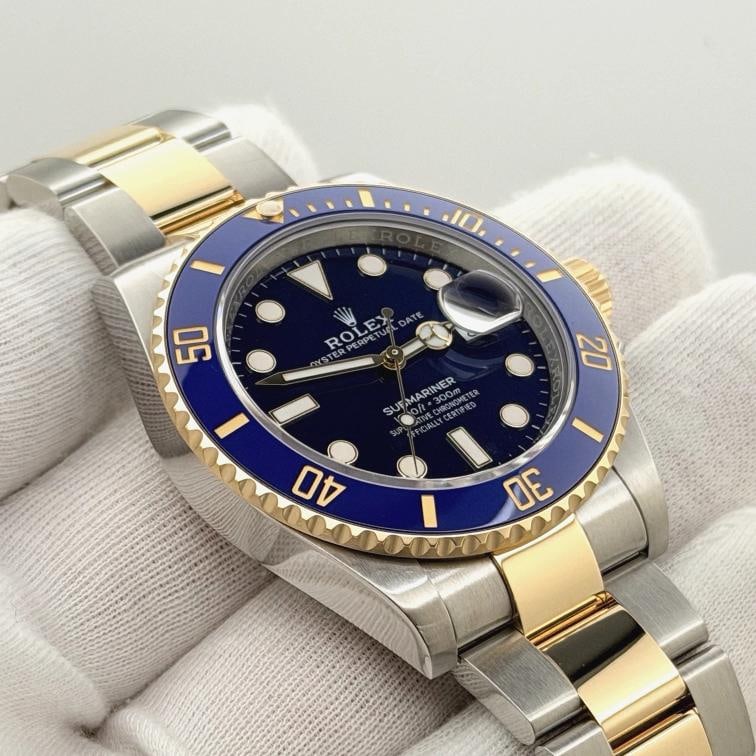 2025 Rolex Submariner Bluesy 126613LB 41mm 18k Yellow Gold Steel Box Paper - 4