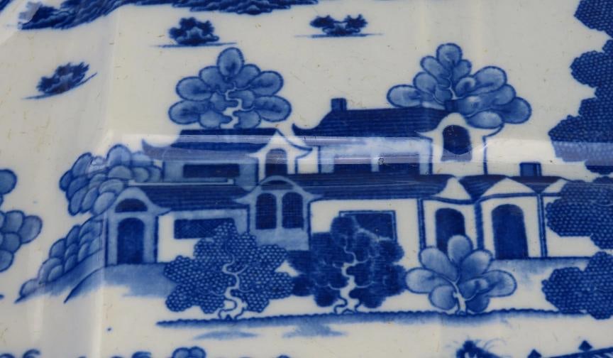 Huge c1830 English Staffordshire Cantonware Blue White Well Tree Meat Platter - 2