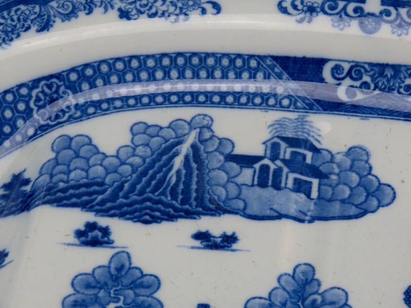 Huge c1830 English Staffordshire Cantonware Blue White Well Tree Meat Platter - 6