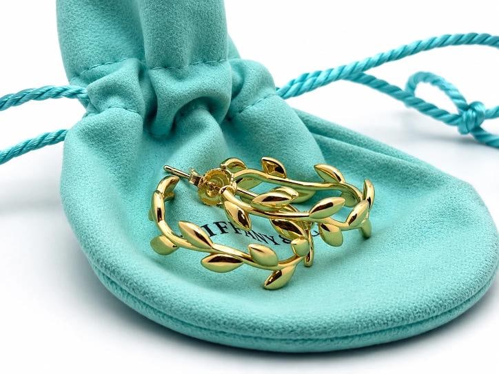 Tiffany & Co. Paloma Picasso Olive Leaf Hoop Earrings 18K Yellow Gold - 2