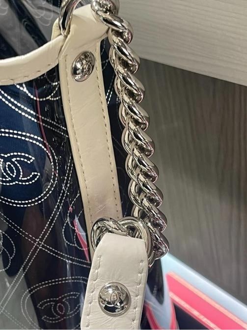 Chanel Camellia Bucket Bag (2018) - 4