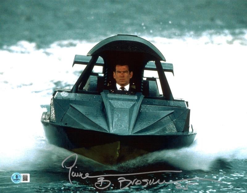 Pierce Brosnan Signed Autograph James Bond 11x14 Photo Beckett BAS 007: Industry: Movies,Personalize: No,Signed by: Pierce Brosnan,Size: 11X14,Signed: Yes,Autograph Authentication: Beckett,Object Type: Photograph,Original/Reproduction: Original,Country of Origin: United S