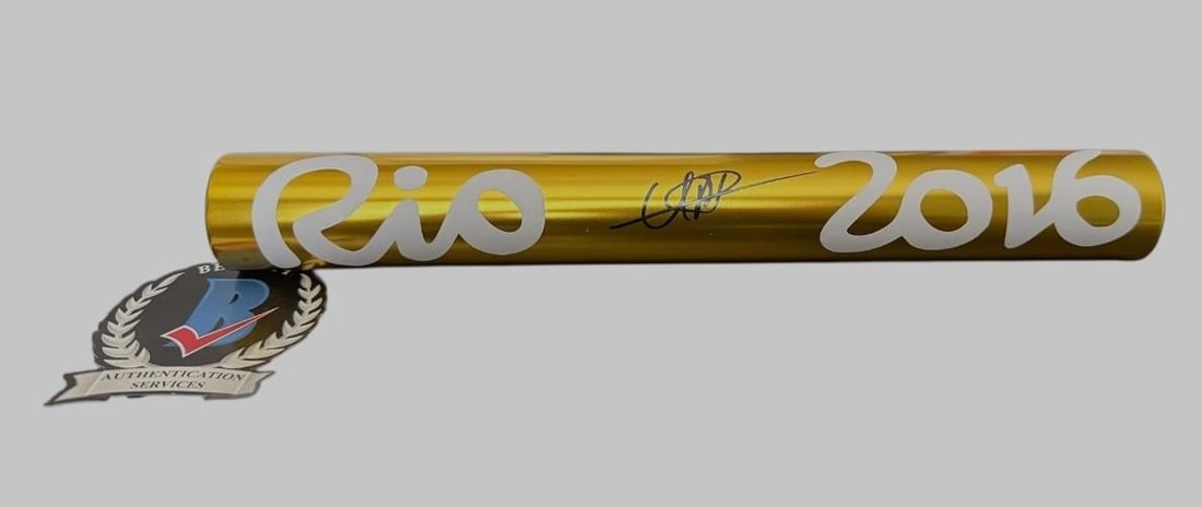 USAIN BOLT SIGNED RIO 2016 BATON AUTHENTIC AUTOGRAPH BECKETT BAS COA JAMAICA: Player: Usain Bolt,Signed: Yes,Autograph Authentication: Beckett Authentication Services (BAS),Original/Reprint: Original,Olympic Sport: TRACK AND FIELD,Product: Baton,Country of Origin: United States