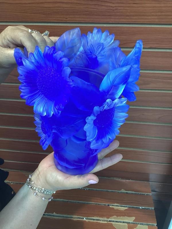 Xl Sunflower Crystal Blue Vase H9¢‚¬ Heavy Art Glass Limited E Maker Unknown - 7