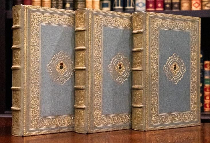1902 Peveril of the Peak by Sir Walter Scott Fine Leather Bindings: Binding: Leather,Place of Publication: Edinburgh,Language: English,Special Attributes: Fine Leather Bindings, Great Condition, 124 Year Old,Author: Sir Walter Scott,Publisher: T. and A.