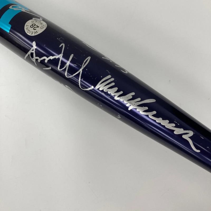 Michael Jordan 1993 Michael Jordan's Air Force Team Signed Baseball Bat Beckett - 10