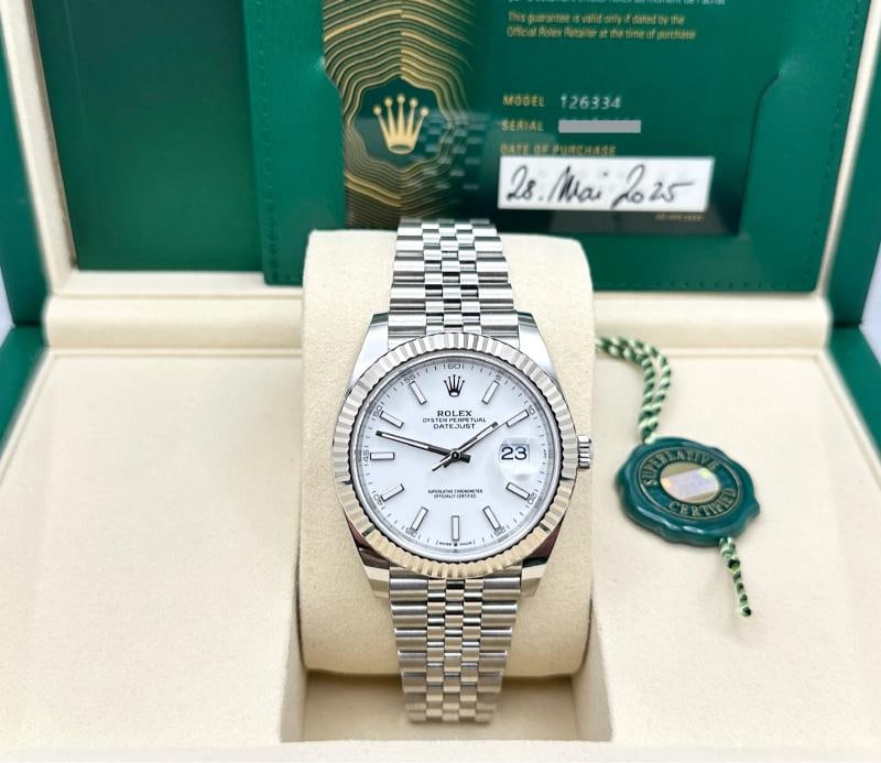 2025 Rolex Datejust 41 126334 White Dial 18k Gold Bezel Steel Jubilee Box Paper: Condition: Pre-owned - Excellent,Bezel Color: Silver,Year Manufactured: 2025,Band/Strap: Rolex Jubilee,Case Color: Silver,Department: Men,Bezel Type: Fluted,Watch Shape: Round,Style: Casual, Classic, 