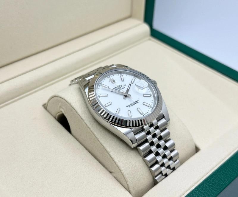 2025 Rolex Datejust 41 126334 White Dial 18k Gold Bezel Steel Jubilee Box Paper - 6