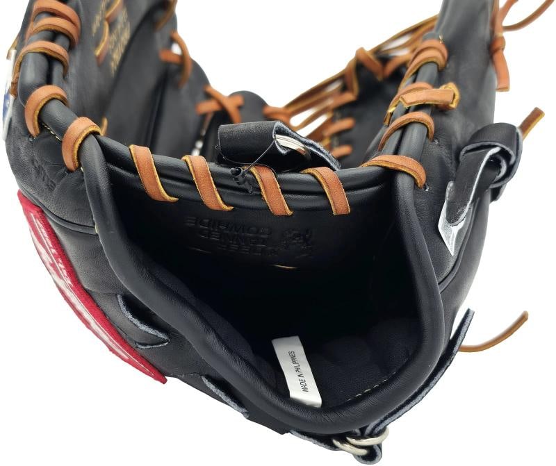 Ken Griffey Jr. Black Rawlings Heart of the Hide Signed Glove Beckett BAS - 6