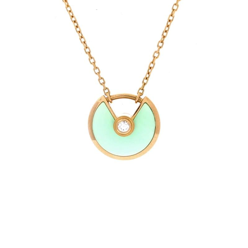 Cartier Amulette de Cartier Pendant Necklace 18K Yellow Gold with Chrysoprase: Measurements: Length: 15.0 - 16.25 ", Width: .75 mm, Pendant Length: 12 mm, Pendant Width: 12 mm . Condition: Pre-owned - Good,Brand: Cartier,Main Stone: Chrysoprase,Metal: 18K Yellow Gold,Metal Purit