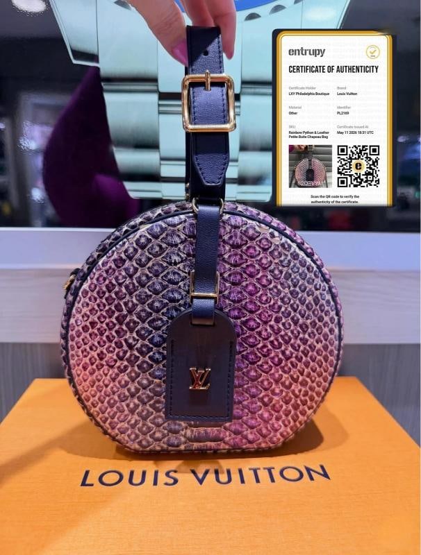 Louis Vuitton Petite Boite Chapeau Ombre Python and Navy Leather PL2169 (2019): Condition: Pre-owned - Excellent,Brand: Louis Vuitton,Accessories: Luggage Tag,Department: Women,Shape: Round,Exterior Color: Ombre Python & Navy,Style: Satchel/Top Handle Bag,Exterior Material: Genui