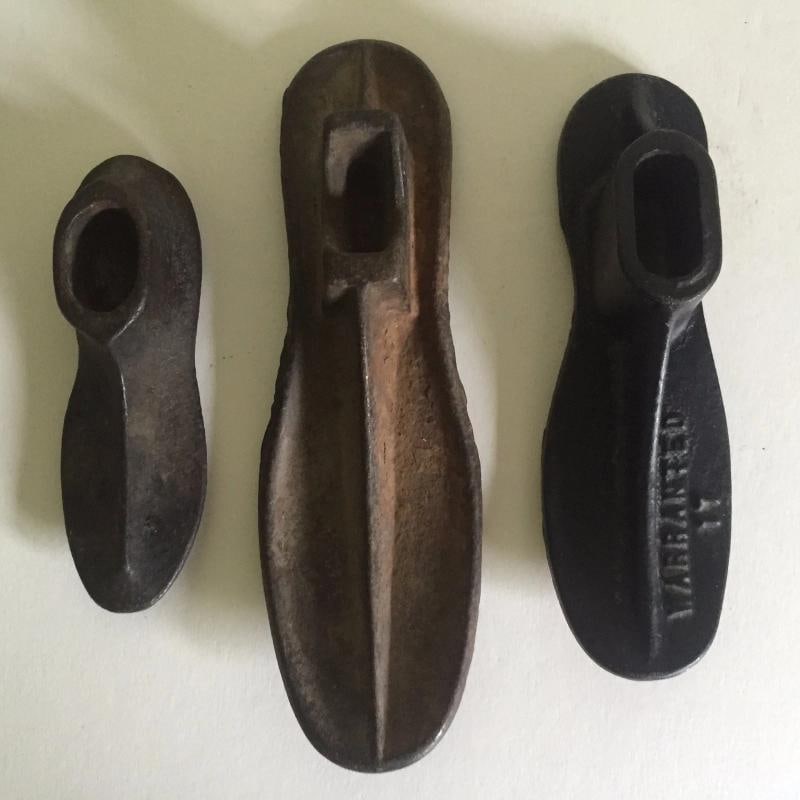 ANTIQUE EARLY 1800'S CAST IRON INDUSTRIAL SHOEMAKERS FORMS - SET OF 3 - 2