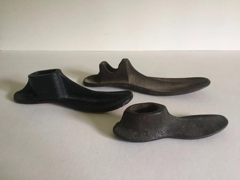 ANTIQUE EARLY 1800'S CAST IRON INDUSTRIAL SHOEMAKERS FORMS - SET OF 3 - 7