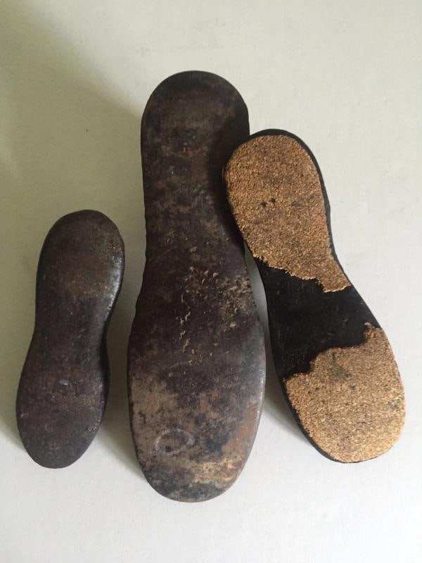 ANTIQUE EARLY 1800'S CAST IRON INDUSTRIAL SHOEMAKERS FORMS - SET OF 3 - 8