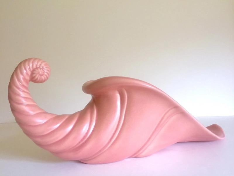 VTG MID CENTURY CORNUCOPIA ART POTTERY PINK CERAMIC XLRG FRUIT BOWL CENTERPIECE: MEASURES 18" W X 7" D X 7 1/2" H. Condition: Used,Subject: Seashells,Material: CERAMIC,Production Style: Art Pottery,Brand: Unmarked,Style: Mid-Century Modern,Color: Pink,Type: Bowl,Original/Reproduct