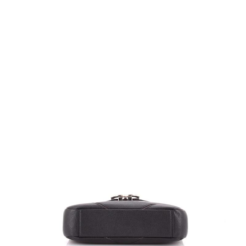 Chanel Macro Flap Bag Chevron Caviar Large - 4