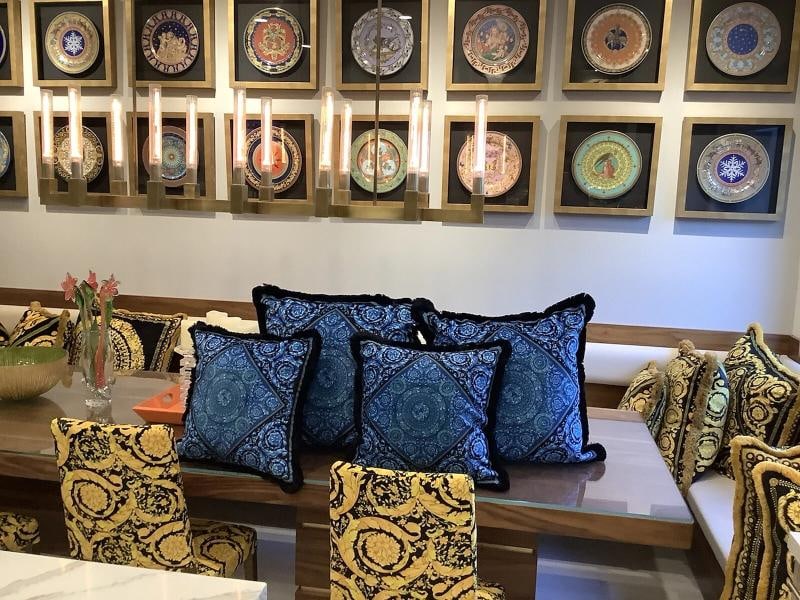 Atelier Versace Custom Made Set Of 4 Pillows Sz18Ã¢â‚¬Â18Ã - 13