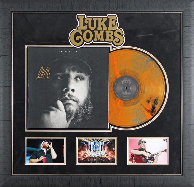Luke Combs Signed & Framed Album Cover Display (Beckett): Object Type: Record,Industry: Music,Original/Reproduction: Original,Autograph Authentication: Beckett,PRODUCT_COA: Beckett,PRODUCT_SIGNED_BY_NAME: Luke Combs,Country of Origin: United States