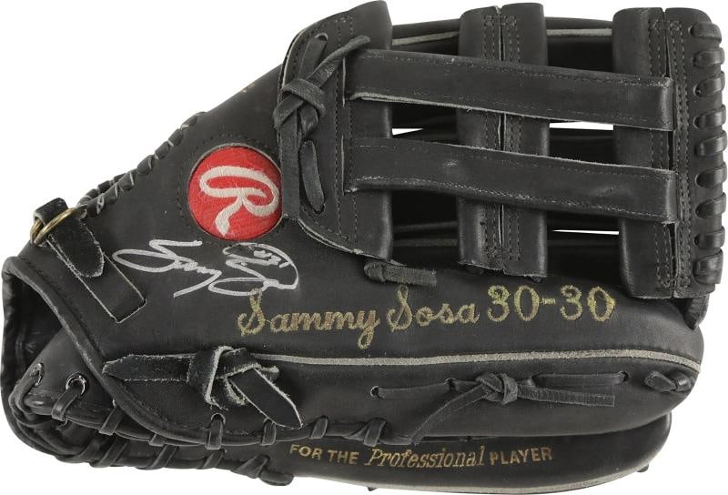Sammy Sosa Signed 1996 Rawlings Game Used Baseball Glove (PSA LOA): Sport: Baseball,Player: Sammy Sosa,Signed: Yes,Original/Reprint: Original,Autograph Authentication: Professional Sports Authenticator (PSA),Product: Ball,Country of Origin: United States