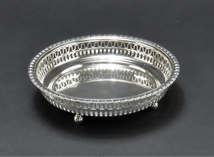 Fine 1890 Gorham Sterling Silver Reticulated Candy Nut Dish Bowl w Ball Feet (1 of 9)