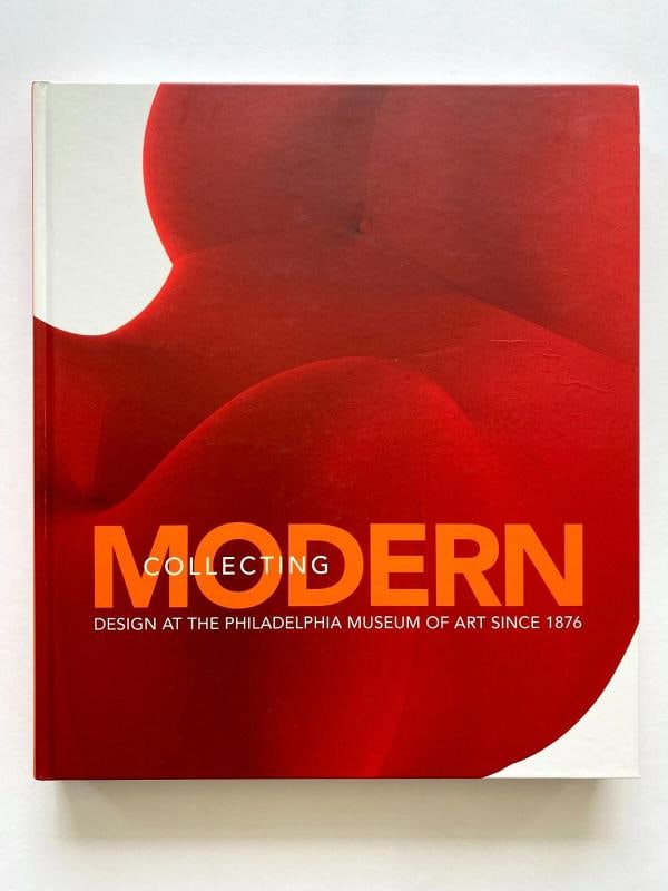 " COLLECTING MODERN " RARE FIRST EDITION HARDCOVER MODERNISM DESIGN MUSEUM BOOK: MEASURES 10 3/4" W X 12 1/4" H X 1 1/8" D. Binding: Hardcover,Language: English,Special Attributes: 1st Edition, Illustrated, Rare out of Print,Signed: No,Author: Kathryn Bloom Hiesinger,Publisher: