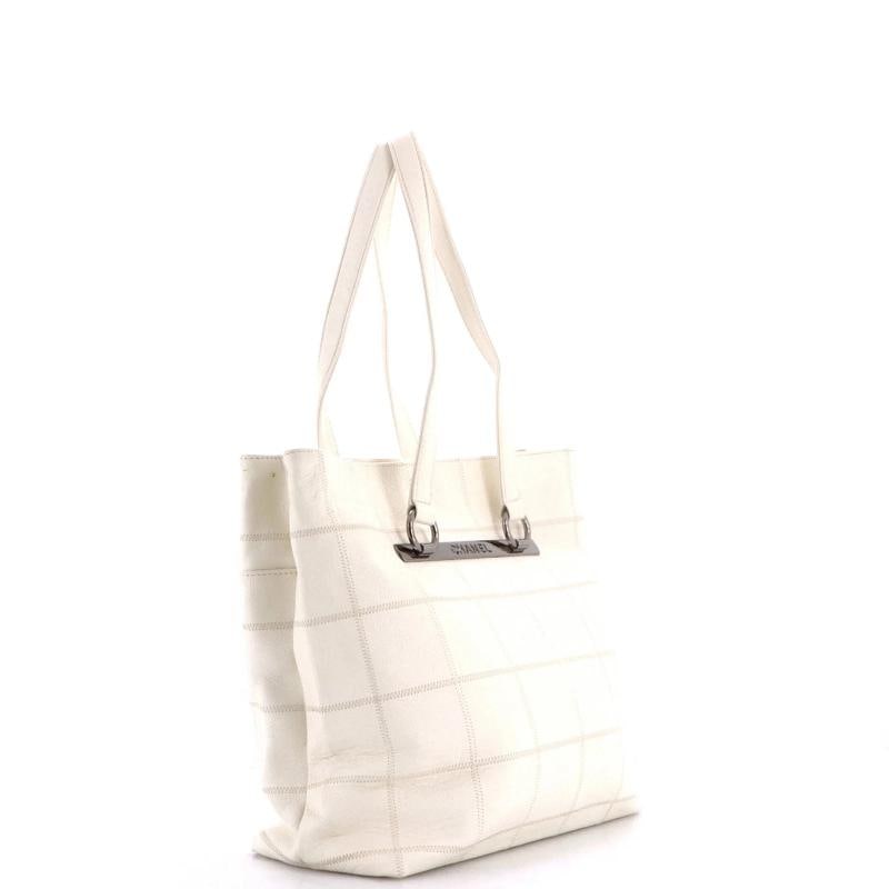 Chanel Square Stitch Tote Caviar Medium - 3