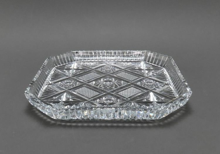 Excellent c1900 American Brilliant Period Cut Glass Octagonal Serving Tray: Condition: Used: An item that has been used previously. The item may have some signs of cosmetic wear, but is ... Read moreabout the conditionUsed: An item that has been used previously. The item may 