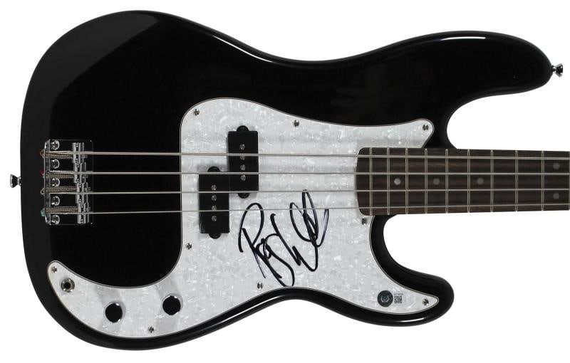 Roger Waters Pink Floyd Signed Black Fender Squier Bass Guitar BAS #AC78236 (1 of 11)