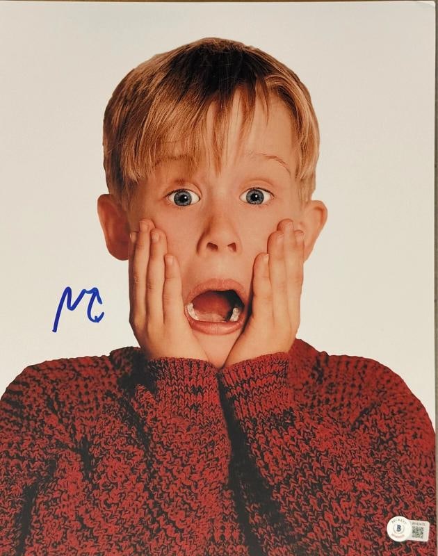 Macaulay Culkin Signed Home Alone 11x14 Photo BAS Beckett Witnessed (1 of 2)