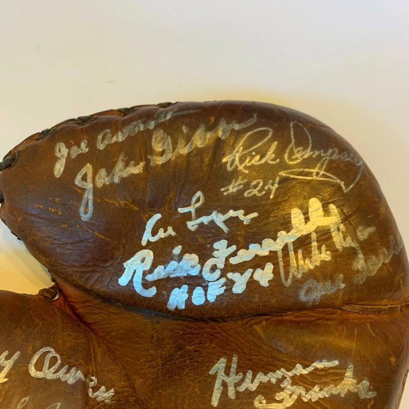 Baseball Catcher Legends Multi Signed Glove 16 Sigs Yogi Berra Al Lopez JSA COA - 5