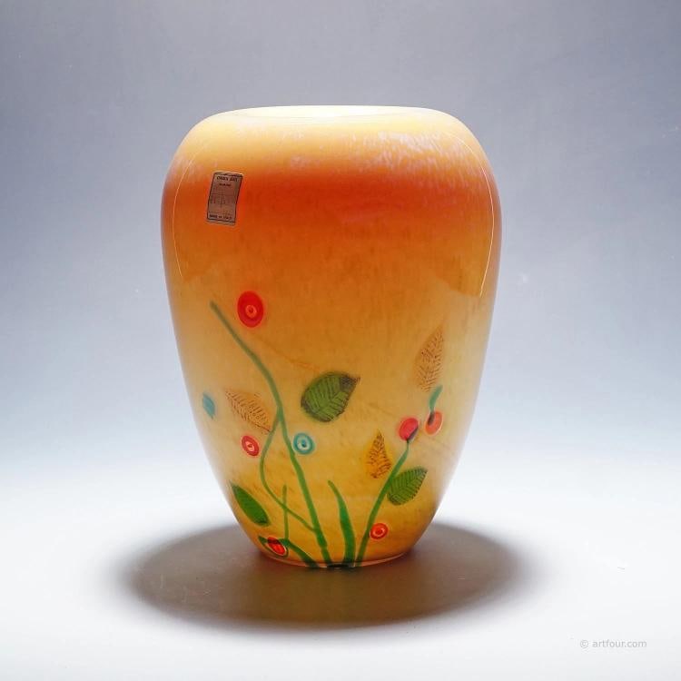 Vintage Gino Cenedese Glass Vase with Fall Leaves 1960s: Condition: Used,Brand: ArtGlass,Type: Vase,Country of Origin: Italy A rare a Murano art glass vase manufactured by Vetreria Gino Cenedese ca. 1960s. Clear and yellow powder sprecelled glass with