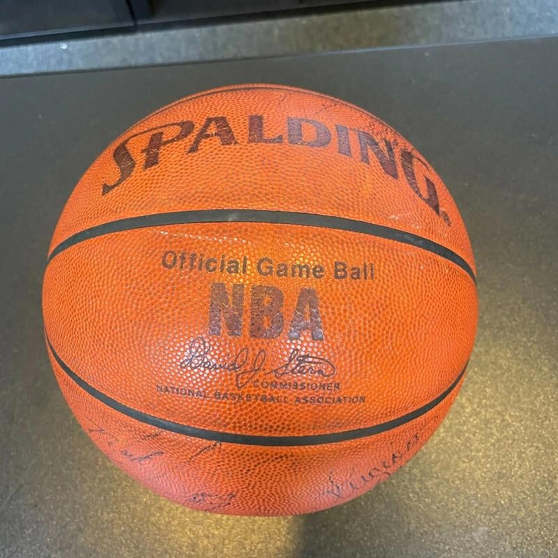 1996-97 Philadelphia 76ers Signed Game Used Basketball Allen Iverson Rookie JSA - 3