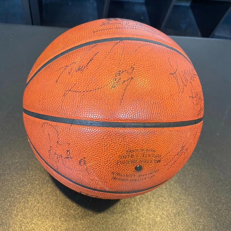 1996-97 Philadelphia 76ers Signed Game Used Basketball Allen Iverson Rookie JSA - 4