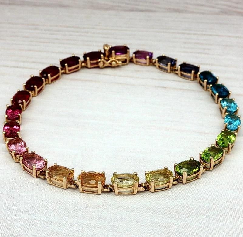 Rainbow Tennis Bracelet In 14k Yellow Gold.: Condition: Pre-owned - Good,Antique: No,Closure: Box,Occasion: Anniversary, Birthday, Christmas, Graduation, Mother's Day, Valentine's Day,Main Stone Width: 4mm,Material: Gemstone,Metal: Yellow