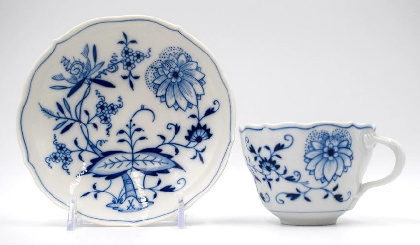 Set of 6 Vintage Meissen Blue Onion Cups & Saucers - Hand Painted - 3