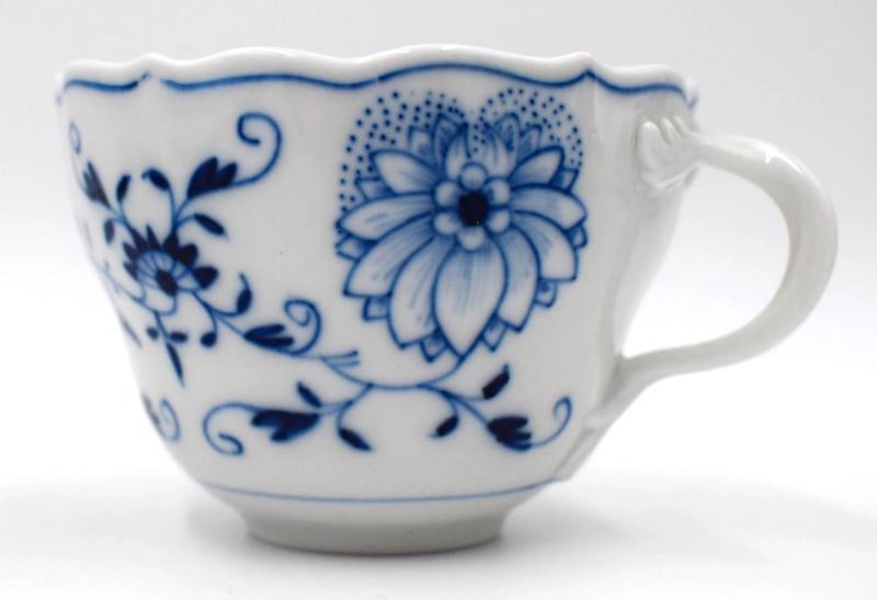 Set of 6 Vintage Meissen Blue Onion Cups & Saucers - Hand Painted - 4