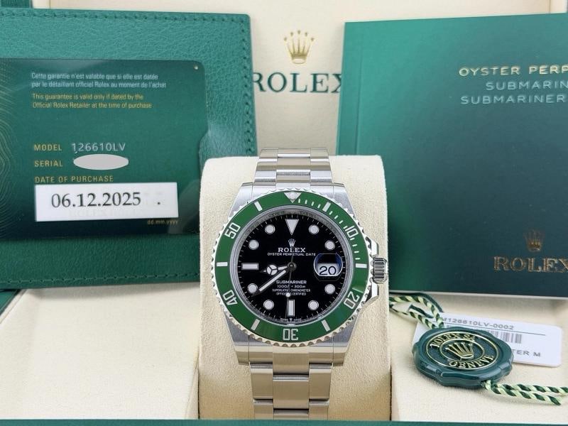 2025 Rolex Submariner Starbucks 126610LV 41mm Green Ceramic Steel Box Paper: Condition: Pre-owned - Excellent,Bezel Color: Green,Year Manufactured: 2025,Band/Strap: Rolex Oyster,Case Color: Silver,Department: Men,Watch Shape: Round,Style: Diver, Luxury, Sport,Features: 12-Hour