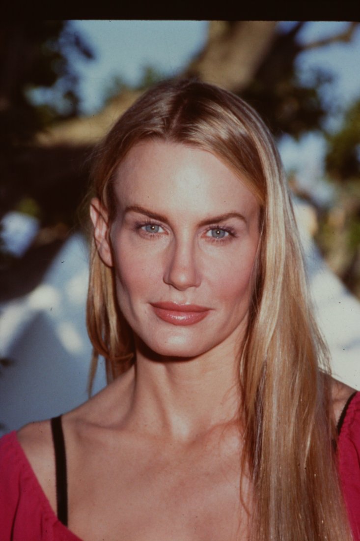 Daryl Hannah Photo Negative Collection. 600+ Negatives: Daryl Hannah Photo Negative Collection. 600+ Negatives total. Photos include Daryl Hannah with other celebrities such as Nelly and Shelly Duvall.