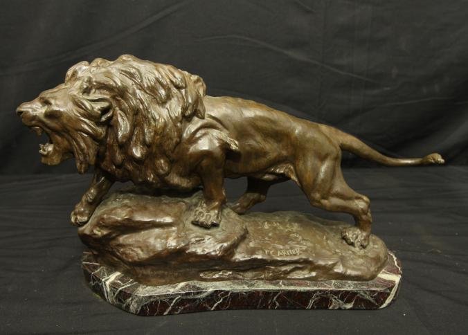 t cartier bronze lion price