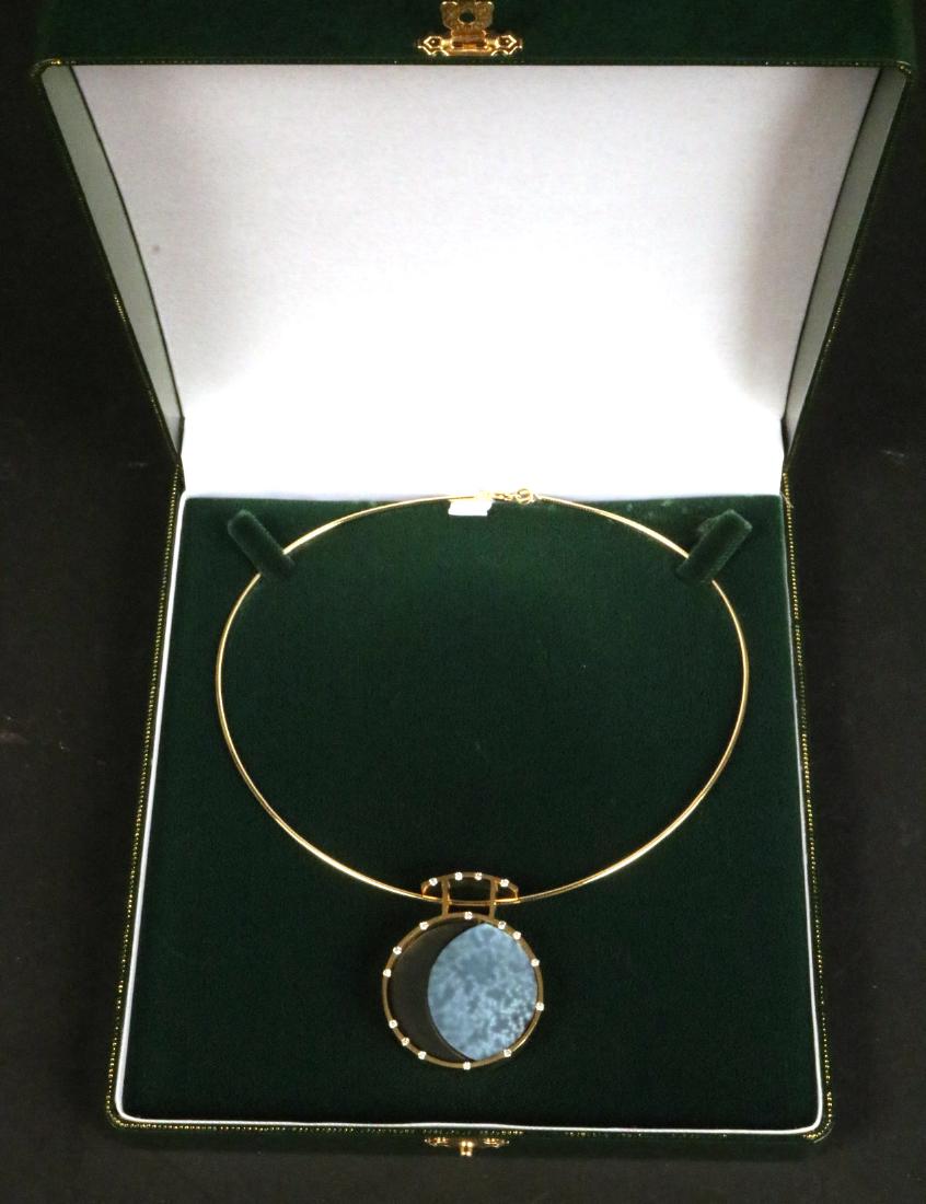 18K Yellow Gold & Diamond Ceramic Pendant (1 of 7)