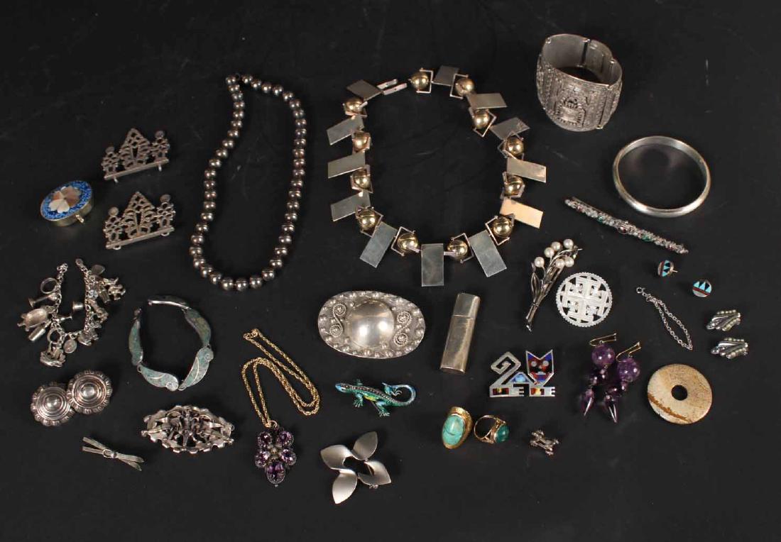 Tiffany Sterling Silver Pill Box (1 of 10)