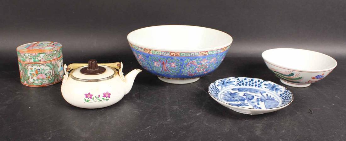 Four Chinese Porcelain Table Articles (1 of 9)