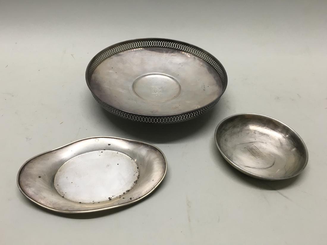 STERLING SILVER TABLE ARTICLES (1 of 1)