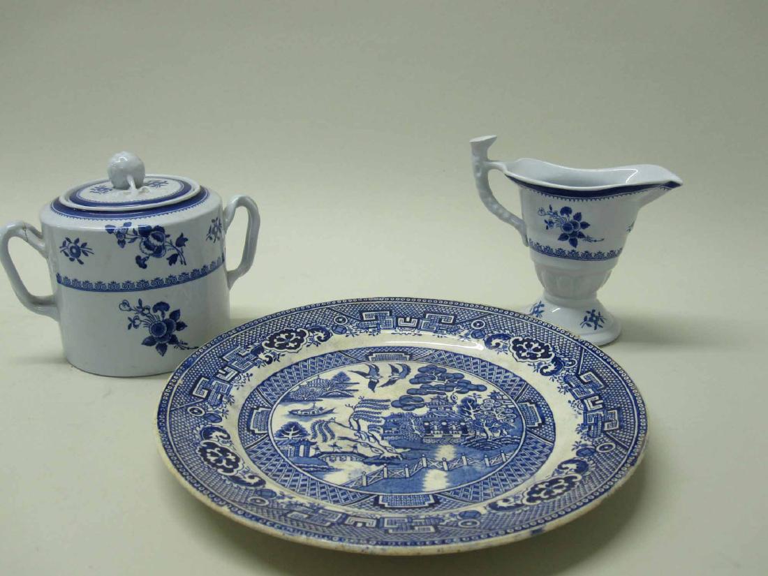 SPODE SUGAR AND CREAMER: Spode sugar and creamer together with a willow plate